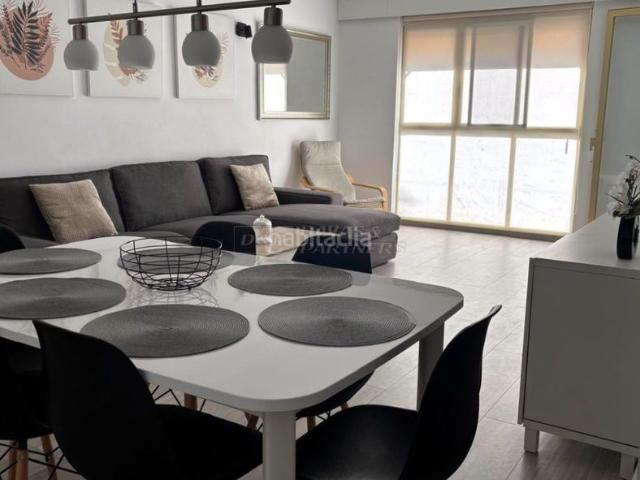 Piso en venta en Torrevieja, Centro Muelle Pesquero. Piso en venta en Centro, 3 dormitorios. Pisos.