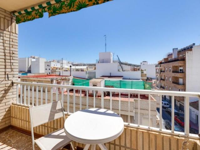 Piso en venta en Torrevieja, Centro