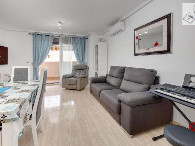 Piso en venta en Torrevieja, Antonio Machado. Pisos.