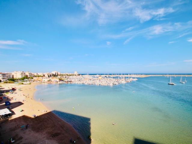 Piso en Venta en Torrevieja, Alicante