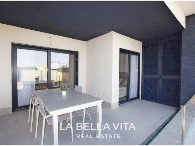 Piso en Venta en Torrevieja, Alicante