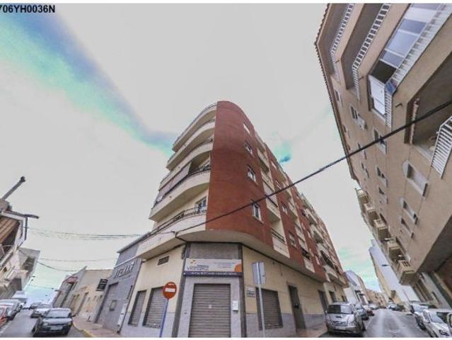 Piso en Venta en Torrevieja, Alicante