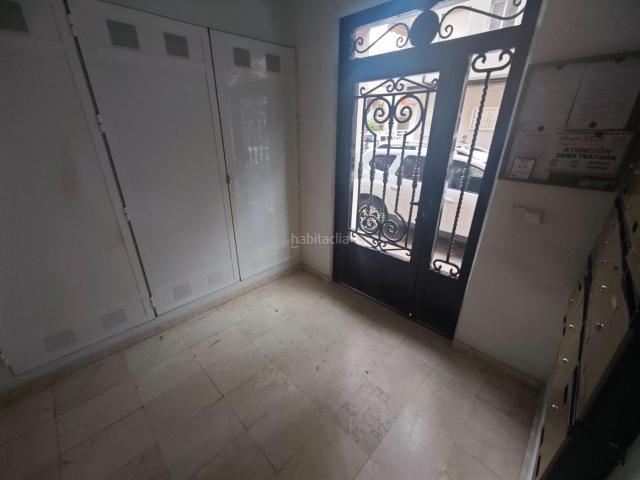 Piso en venta en Torrevieja, Avenida Habaneras Curva de Palangre. Oportunidad Única en Torrevieja Moderno Piso a Estrenar por 140,000. Pisos.