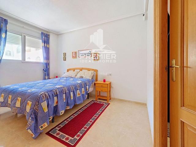 Piso en venta en Torrevieja, Avenida Habaneras Curva de Palangre. Se Vende Piso con ascensor a 500 m de la playa Torrevieja. Pisos.