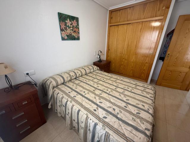 Piso en venta en Torrevieja, Gaspar Perelló. Piso muy bien conservado ideal para familias con hijos. Pisos.