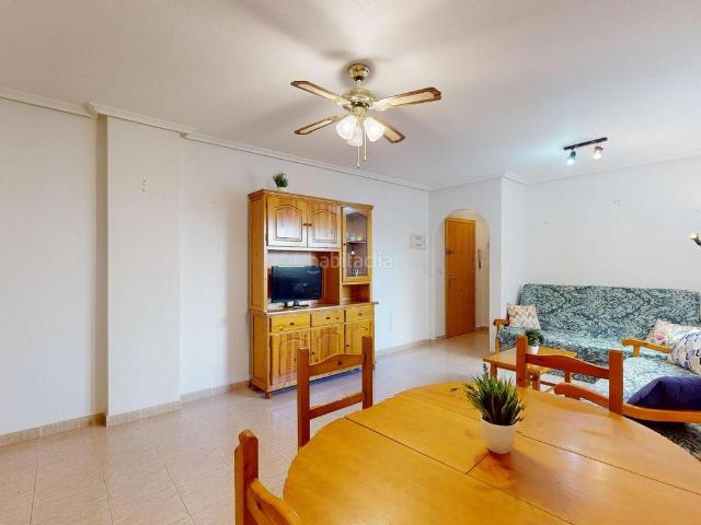 Piso en venta en Torrevieja, El Molino. OPORTUNIDAD! Piso de 2 dormitorios junto al Parque de las Naciones en Torrevieja. Pisos.