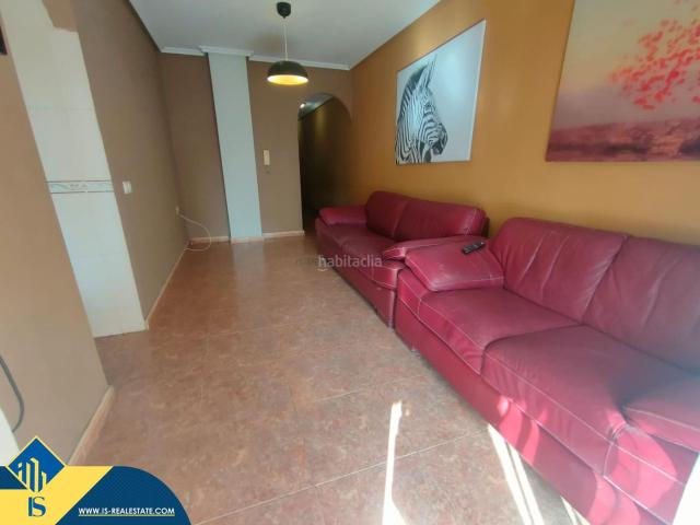 Piso en venta en Torrevieja, El Molino. Apartamento con terraza, en la provincia de Alicante, en la ciudad de Torrevieja, en el barrio de Playa del Cura. 2 habitaciones. Pisos.