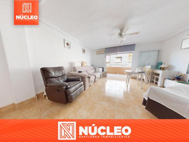 Piso en venta en Torrevieja, Zona Playa del Cura. ? Oportunidad única: Apartamento reformado de 120 m² con vistas al mar y 2 terrazas en ubicación privilegiada ?. Pisos.