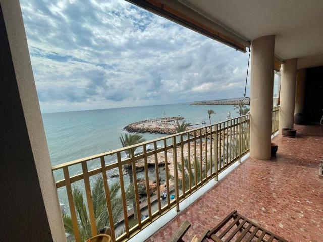Piso en venta en Torrevieja, Las Piscinas Naturales. Pisos.