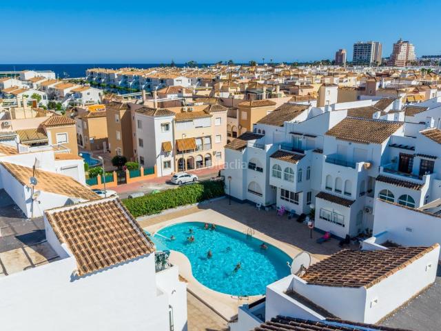 Piso en venta en Torrevieja, Playa de los Náufragos. Descubra esta fantaacutestica vivienda en planta baja situado en la exclusiva urbanizacioacuten El Paraiacuteso, un residencial qu. Pisos.