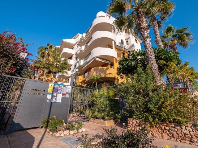 Piso en venta en Torrevieja, Punta Prima. Apartamento de 2 dormitorios,Panorama Park. Pisos.