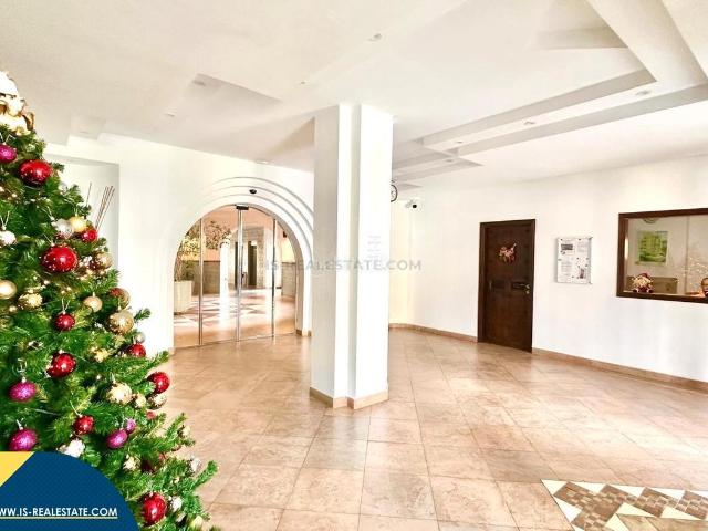 Piso en venta en Torrevieja, Zona los Frutales. Apartamento con piscina comunitaria, en la provincia de Alicante, en la ciudad de Torrevieja, en la zona de Playa de los Locos. 3. Pisos.