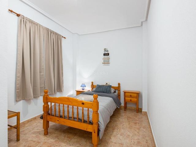 Piso en venta en Torrevieja, Zona Playa del Cura. Amplio Piso de 3 dormitorios con LICENCIA TÚRISTICA EN FUNCIÓN en Playa del Cura, Torrevieja. Pisos.