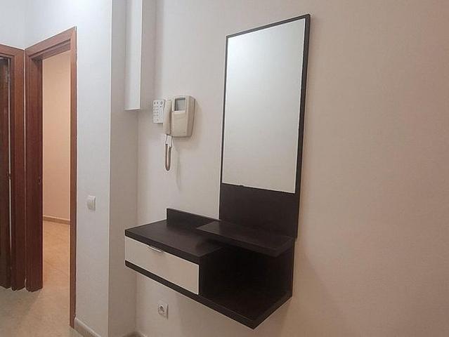 Piso en venta en Torroella de Montgrí, de 66 m² 2 habitaciones por 154.000