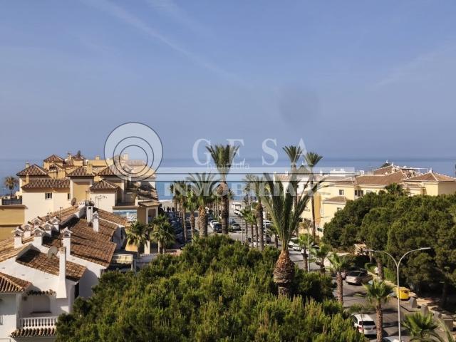 Piso en venta en Torrox, Urbanización Santa Rosa. Pisos.
