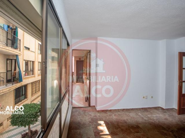 Piso en venta en Torrox, El Morche. Piso en El Morche a tan solo 50 metros de la playa y del paseo marítimo de 3 dormitorios Te presentamos esta fantástica vivienda u. Pisos.