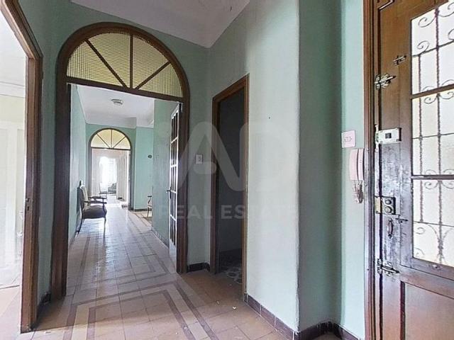 Piso en venta en Tortosa, de 204 m² 5 habitaciones por 155.000