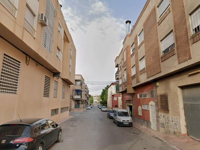 Piso en venta en Totana, Murcia en Calle Ceramica