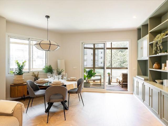 Piso en venta en travesía De Les Corts, Barcelona, de 111 m² 3 habitaciones por 729.000