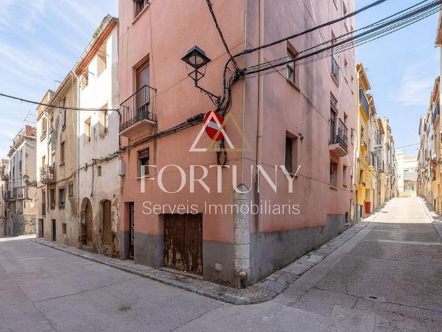Piso en venta en travesía Dels Corredors, Falset, de 66 m² 3 habitaciones por 75.000