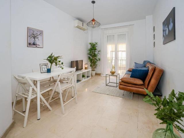 Piso en Venta en Triana Este