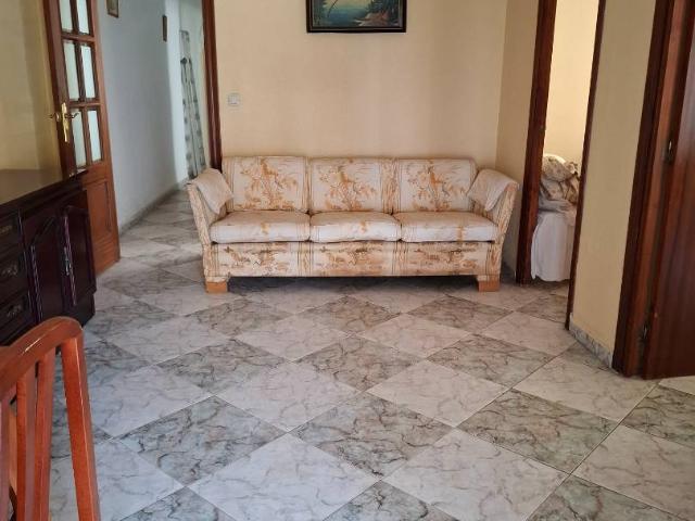 Piso en Venta en Triana Oeste