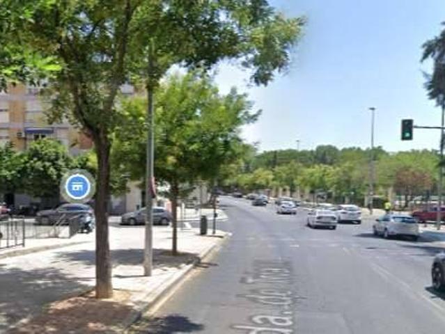Piso en Venta en Triana Oeste