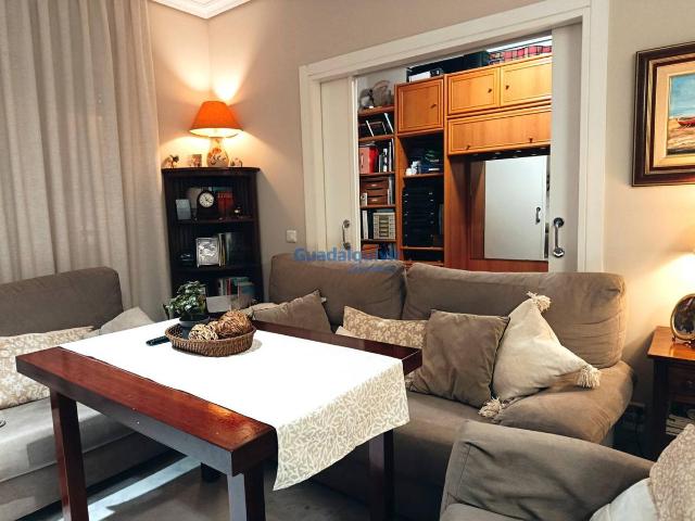 Piso en Venta en Triana Oeste