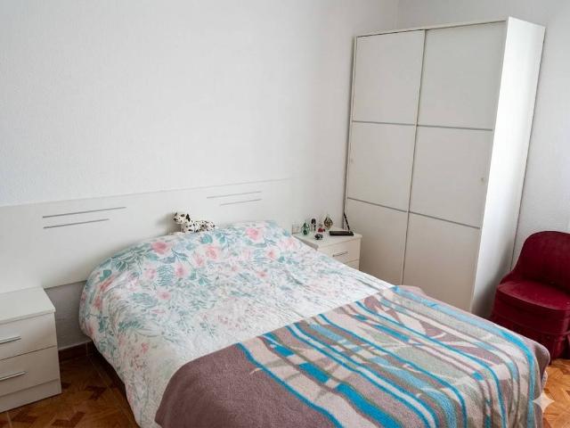 Piso en Venta en Trobajo del Camino