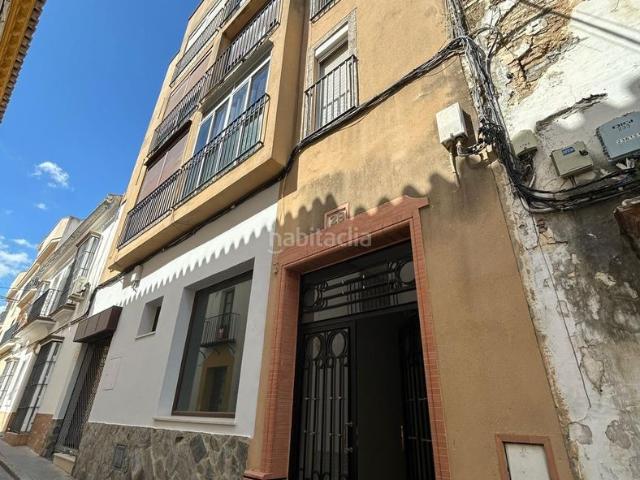 Piso en venta en Utrera, Centro. PISO CENTRICO SIN ASCENSOR. Pisos.