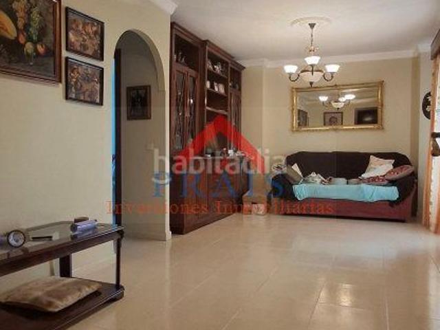 Piso en venta en Utrera, Centro. Piso en venta en C Cristo de los Afligidos, 2 dormitorios. Pisos.
