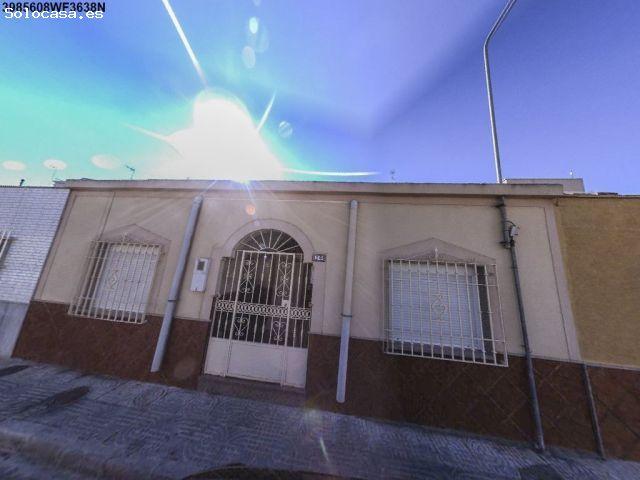 Piso en Venta en Urbanización Roquetas de Mar, Almería