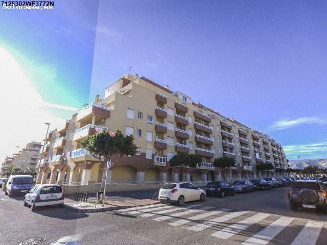 Piso en Venta en Urbanización Roquetas de Mar, Almería