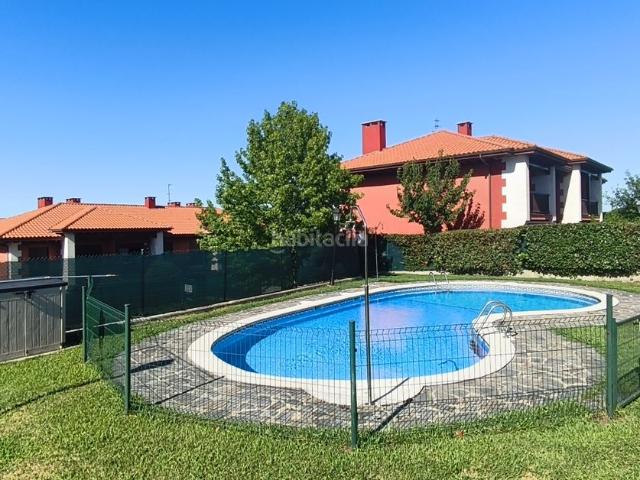 Piso en venta en Val de San Vicente. PISO EN URBANIZACIÓN PRIVADA CON PISCINA, EN PRELLEZO. Pisos Val de San.
