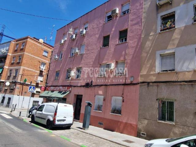 Piso en Venta en Valdeacederas