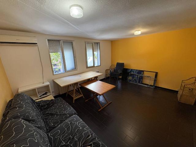 Piso en Venta en Valdeacederas
