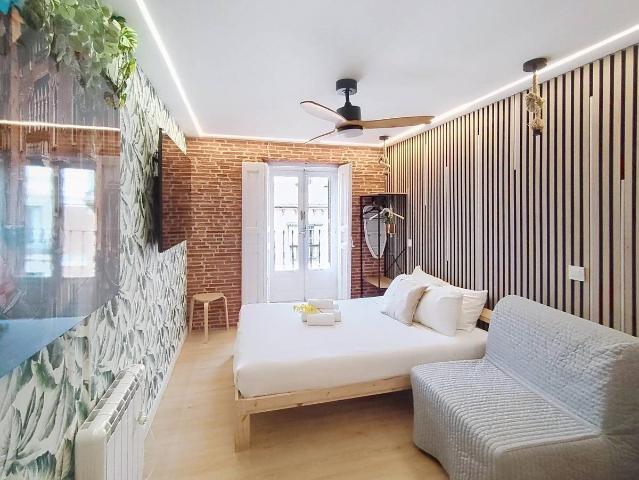 Piso en Venta en Valdeacederas