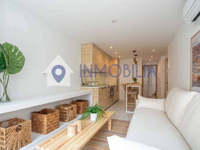 Piso en Venta en Valdeacederas