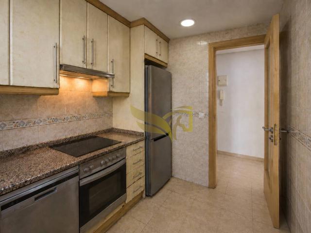 Piso en Venta en Valdeacederas
