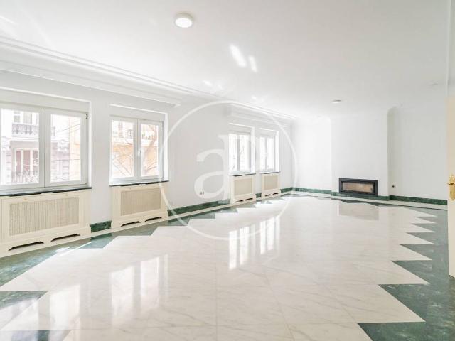 Piso en Venta en Valdeacederas
