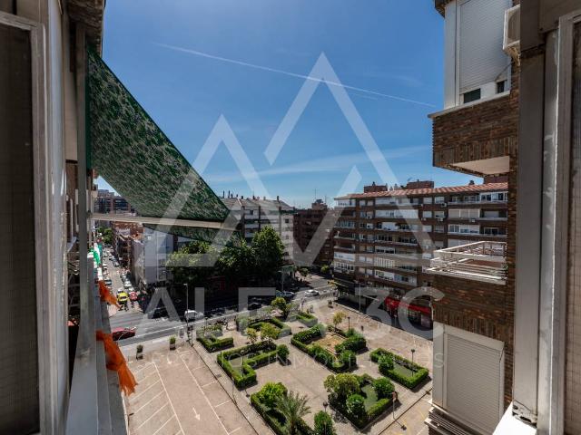 Piso en Venta en Valdeacederas