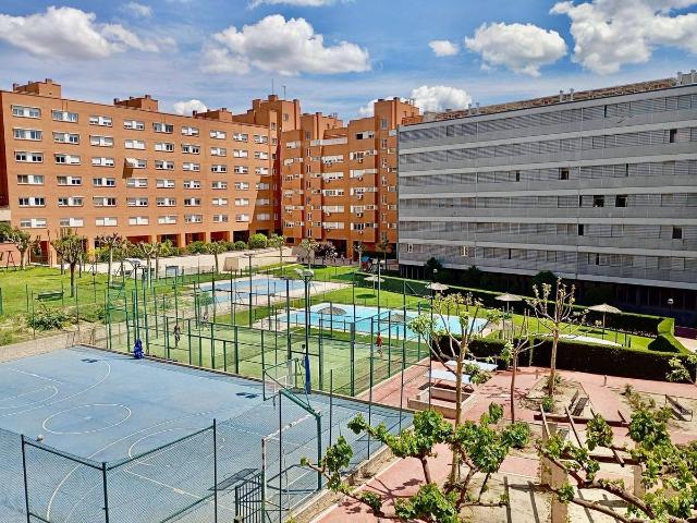 Piso en Venta en Valdebernardo Valderribas