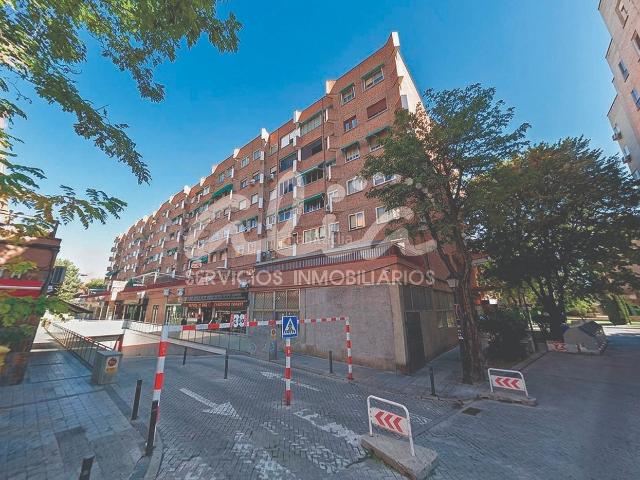 Piso en venta en Valdemoro, Centro. VIVIENDA DE 3 DORMITORIOS, BAÑO Y ASEO, FINCA CON ASCENSOR. Pisos.