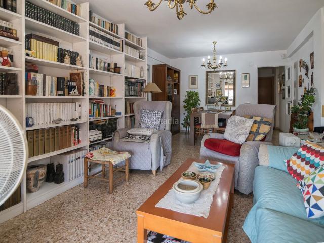 Piso en venta en Valencia, Malilla. NUDA PROPIEDAD en venta en Carretera de Malilla. Pisos.