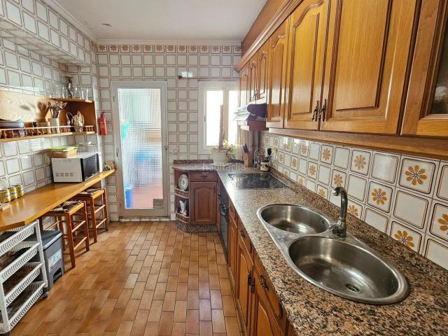 Piso en venta en Valencia, Malilla. VIVIENDA EN VALENCIA PARA ENTRAR A VIVIR, ASCENSOR Y VISTAS DESPEJADAS. Pisos.