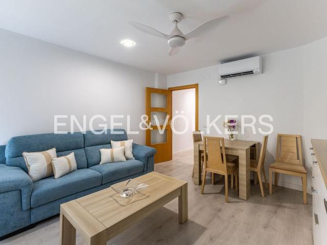 Piso en venta en Valencia, Marxalenes. Elegante apartamento de 3 dormitorios junto a los jardines del Turia. Pisos.