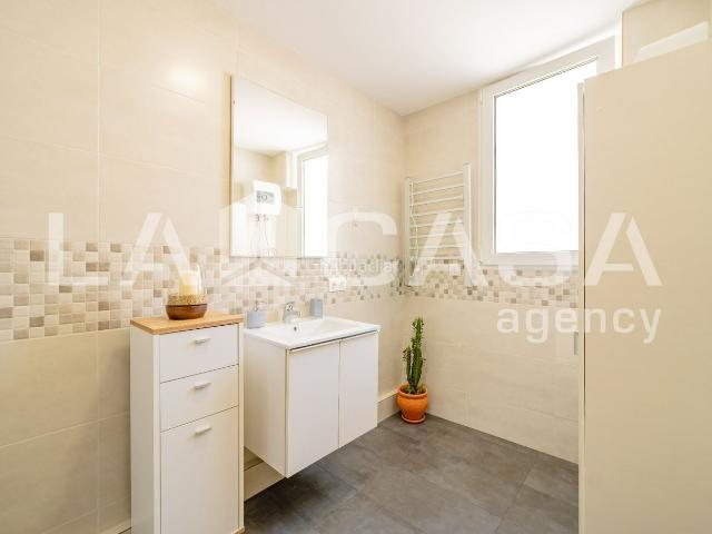 Piso en venta en Valencia, Marxalenes. Piso en venta en Calle d'en Guillem Ferrer. Pisos.