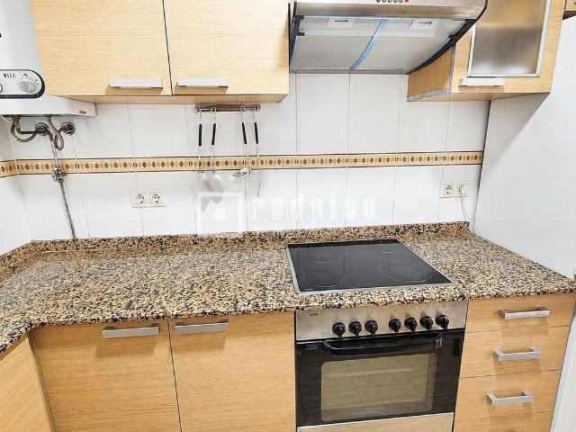 Piso en venta en Valencia, Marxalenes. PISO PARA ENTRAR A VIVIR CON ASCENSOR Y EXCELENTE UBICACIÓN. Pisos.