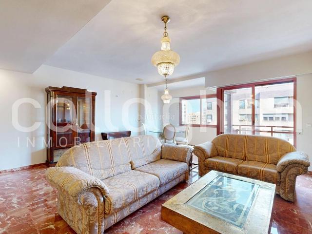 Piso en venta en Valencia, Mestalla. Fantástica vivienda en la zona de Aragón. Pisos.