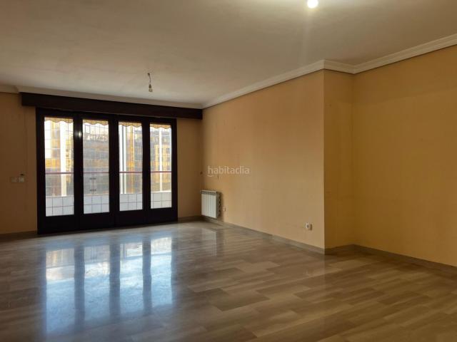 Piso en venta en Valencia, Mestalla. PISO EN ALAMEDA CON GARAJE. Pisos.